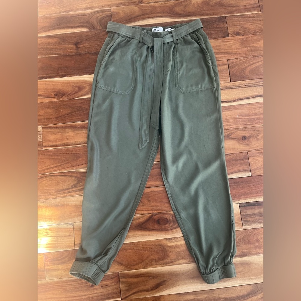 Hollister High Waited Jogger Pants